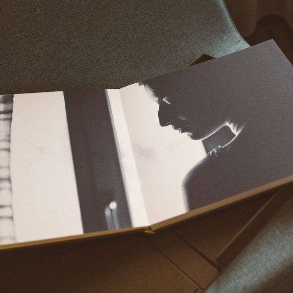 03a_Kala_albums_fineart_wedding_books_Europe_photos_by_MATJAZ_OCKO